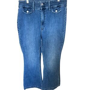 Idyllwind‎ High Rise Cropped Flare Jeans with Flap Pockets Medium Wash Size 16W